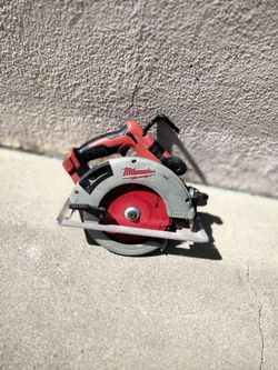 Milwaukee saw for parts