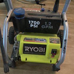1700 PSI RYOBI ELEC PW 1415 - Used Once In New Condition.