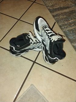 TW Air Max Size 9