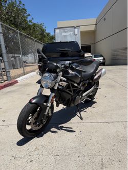 Ducati Monster (contact info removed) low miles