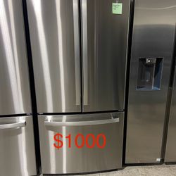 GE 24.7 cu. ft. French Door Refrigerator in Fingerprint Resistant Stainless Steel(GNE25JYKFS)