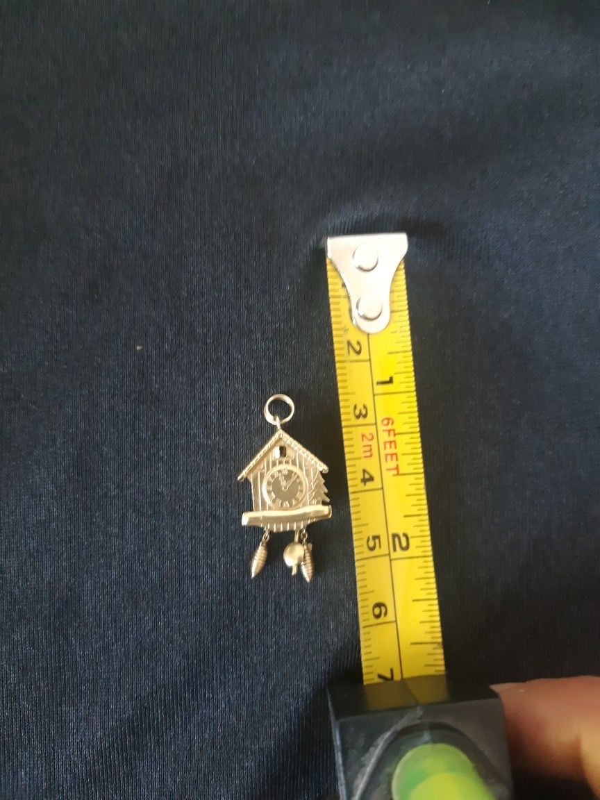 18k Real Solid Gold CUCKOO CLOCK PENDANT, WEIGHT 3gr