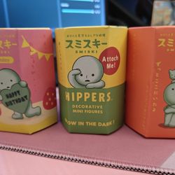NEW Smiski Figure And Hipper Toy