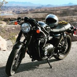 2017 Triumph T120 Black $10,000 OBO