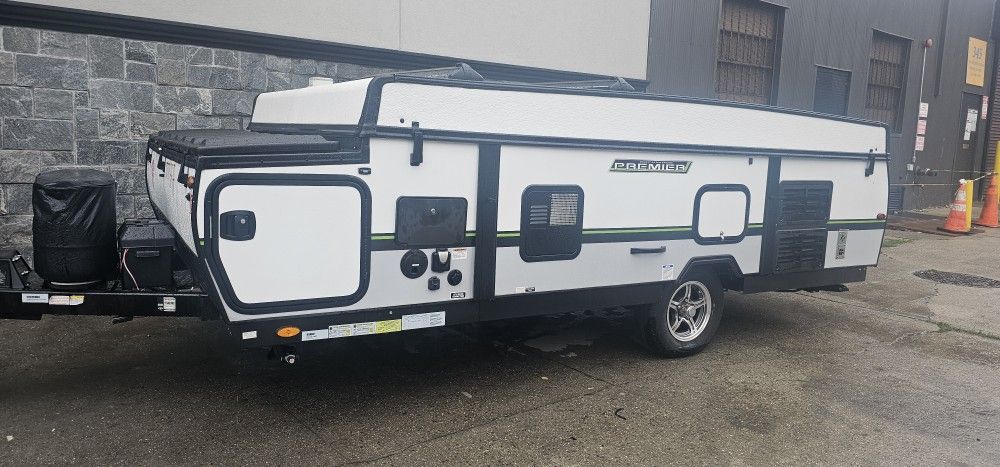 2019 Rockwood Premier Camper New