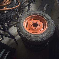 Bobcat S70 Tires 
