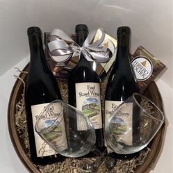 Wine Basket Gift 
