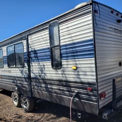 2021 Cherokee 29ft bunk bed trailer 6500 lb sleeps 10