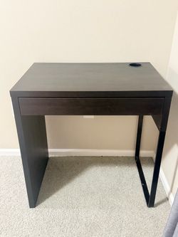 IKEA Study table like New