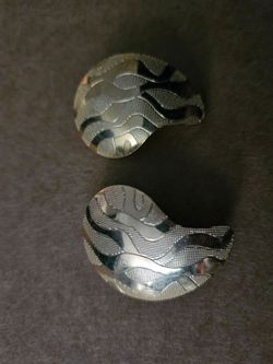 Vintage gold-tone textured clip on earrings $20