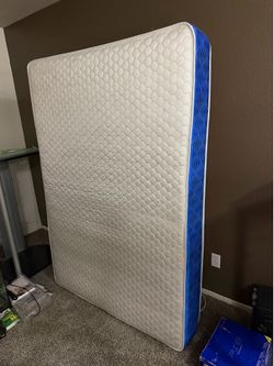 Free full size mattress