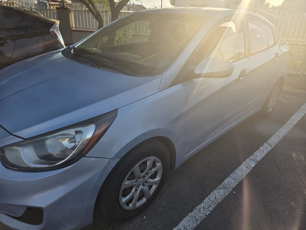 2012 Hyundai Accent