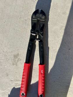 Milwaukee bolt cutters 14 in