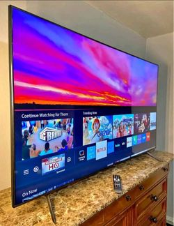 Samsung Smart TV Large Flat Screen