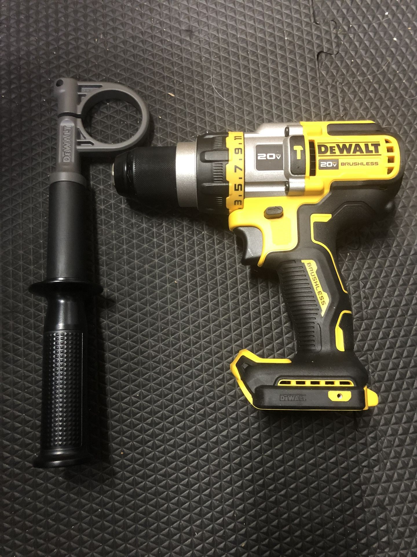 New DeWalt Flexvolt Advantage Cordless 20v Hammer Drill Brushless DCD999B