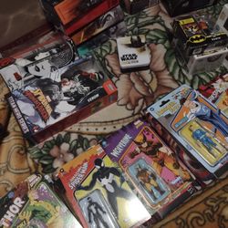 Toys Figures Pops Star Wars Marvel Disney Spider Man Mandalorian Darth Vader 