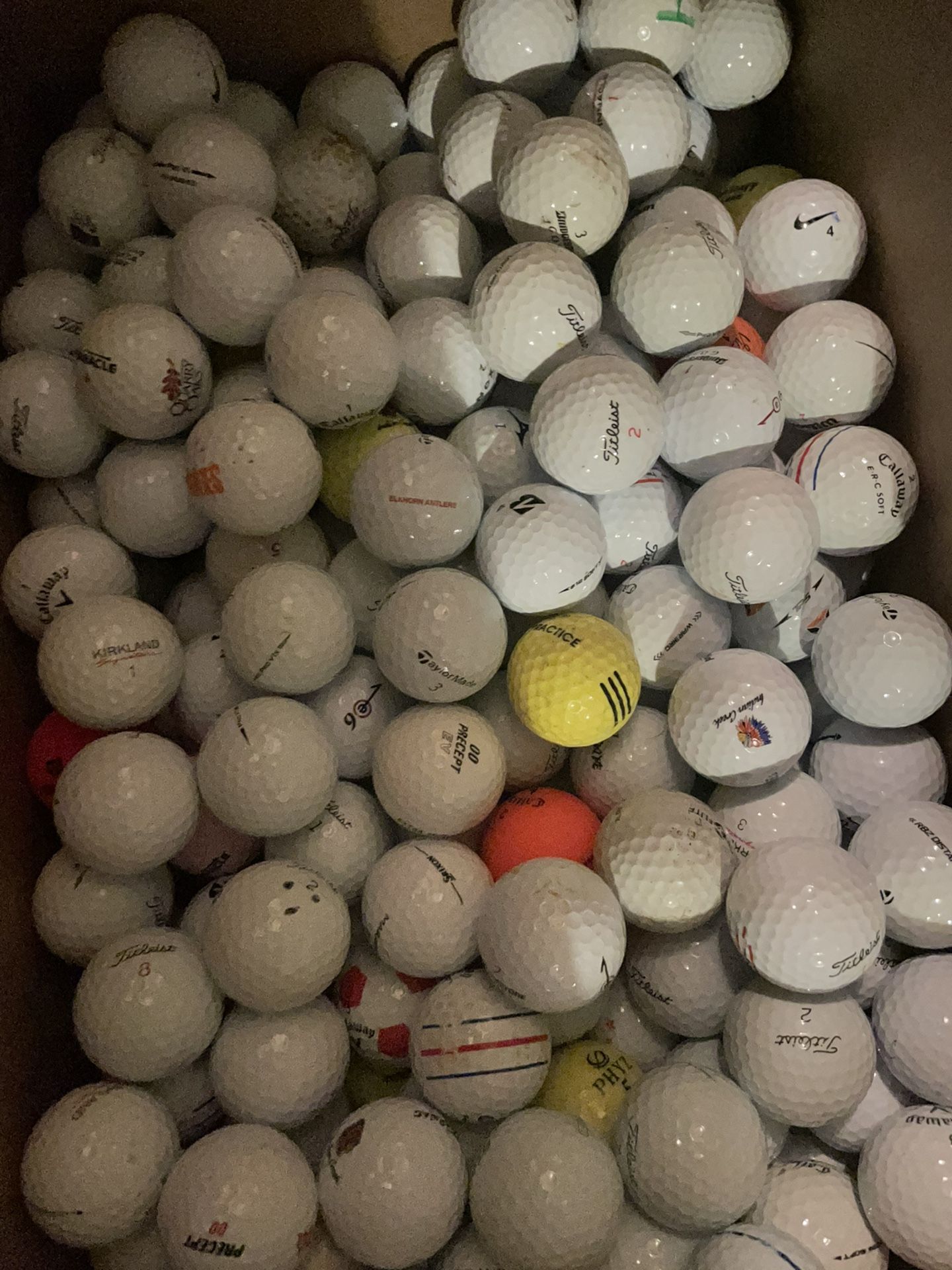 1000 Golf Balls