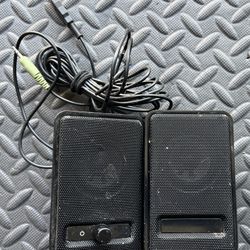 FREE Amazon Basics A100 Desktop Speakers – Compact, Working
