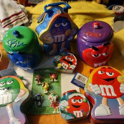M&Ms Candy Collection Eight Items Will Not Separate 
