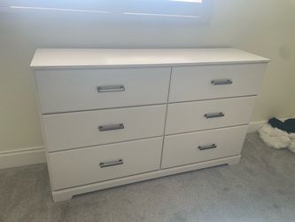 White 6-Drawer Double Dresser