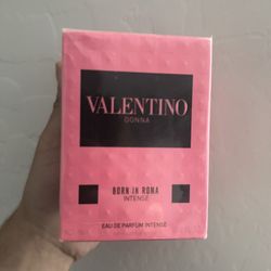 Valentino Donna Born In Roma Intense