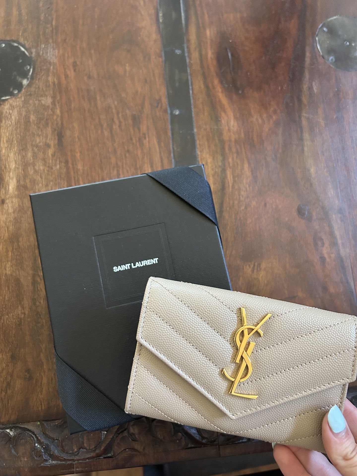 SAINT LAURENT SMALL ENVELOPE WALLET IN GRAIN DE POUDRE LEATHER
