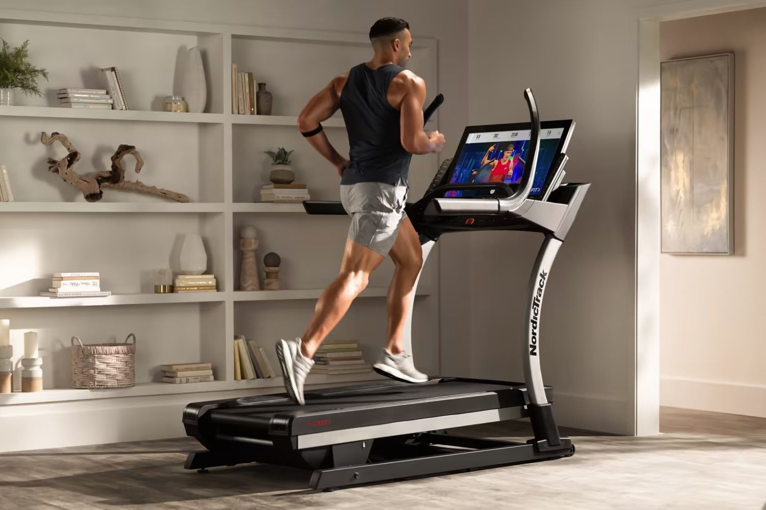 NORDICTRACK COMMERCIAL X32 40% INCLINE 32” TOUCHSCREEN BRAND NEW IN BOX