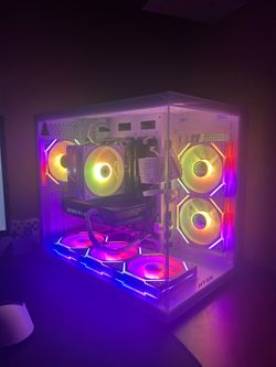 White Gaming PC