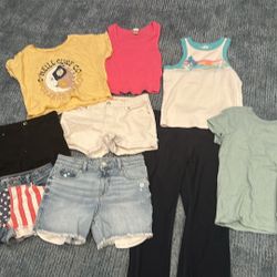 GIRLS LOT OF CLOTHES SIZE 12-14