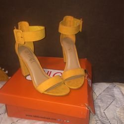 Women High Heels Size 6 1/2