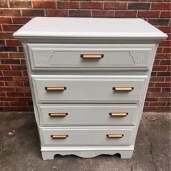 Bassett Dresser 