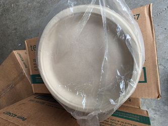 Paper plates Tellus Products with No Added PFAS