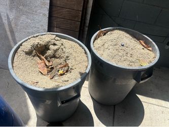 Free sand and dirt