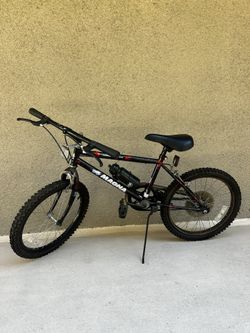 Kids Magna Mountain Bike 20 in. wheels