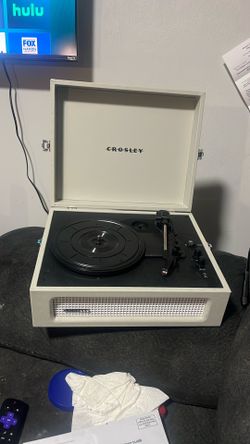Crosley Vinyl Player / Bluetooth Audio Hookup