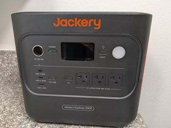 Jackery Explorer 2000 v2 Portable Power Station