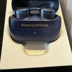 Bowers & Wilkins Pi8 Earbuds Bluetooth Better Than Apple Air Pro!