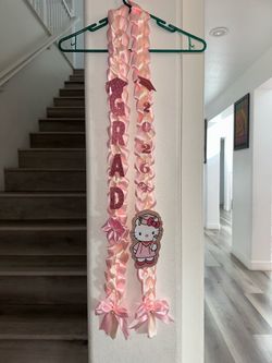 Pre made leis