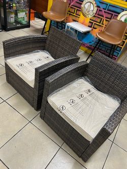 Set of 2 Wicker Style Patio Chairs