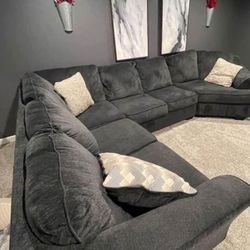 Grey Sectional - Will deliver 