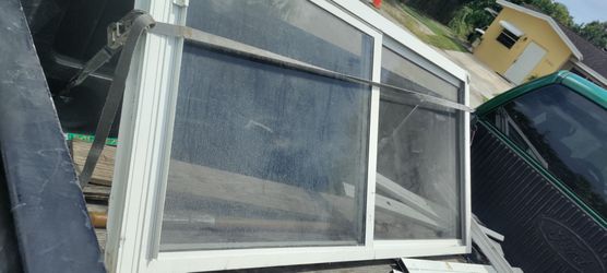 Mysterium aluminum hurricane 🌀 impact slider with no bottom track that makes the window roll 72x37