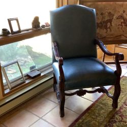 Thomasville Oversize Leather Arm chair 