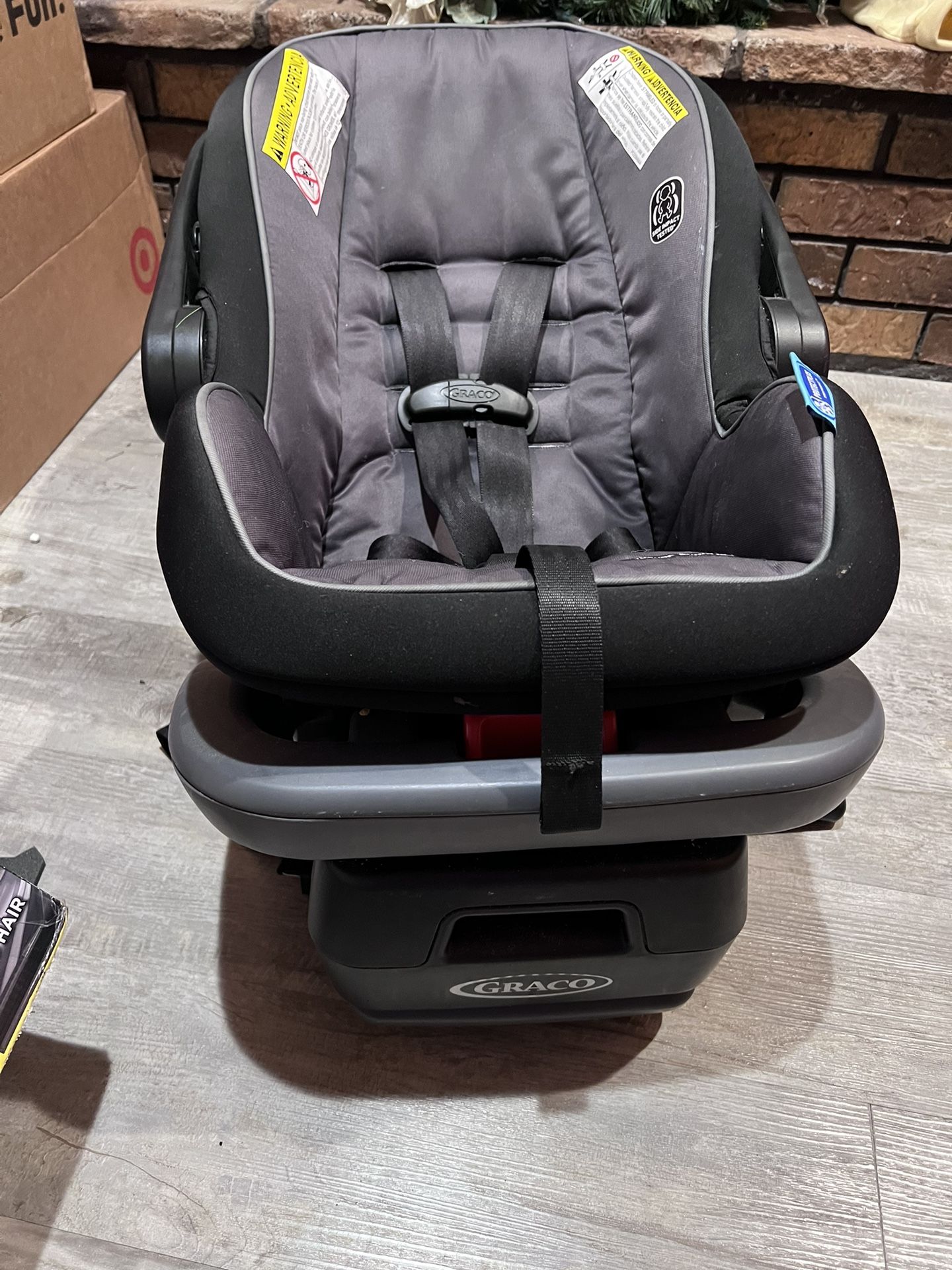 Graco Snugride Car Seat With Base