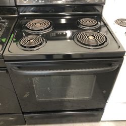 Black Coil Top Electric Stove PA2N