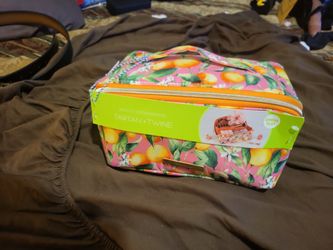 Lemon Lay - Flat Bag with Divider Curated on LTK