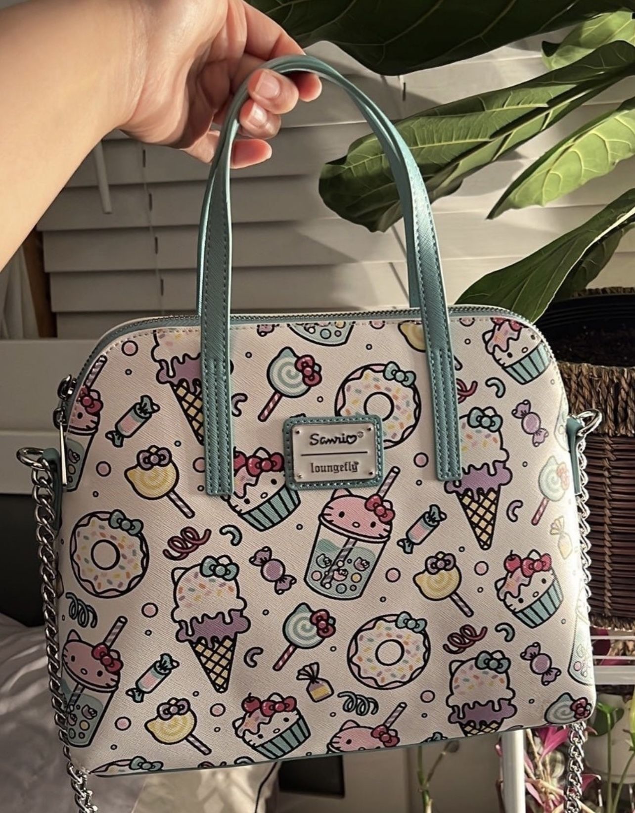 Hello Kitty Crossbody Bag