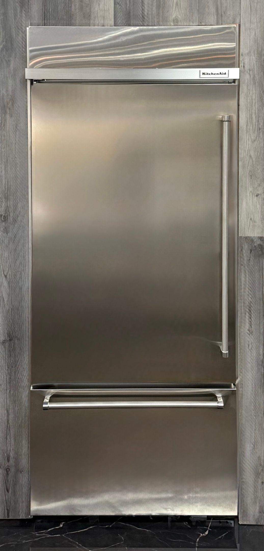 KITCHENAID Refrigerator KBBL306ESS 00760 .