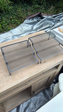 Tiered wire shelves