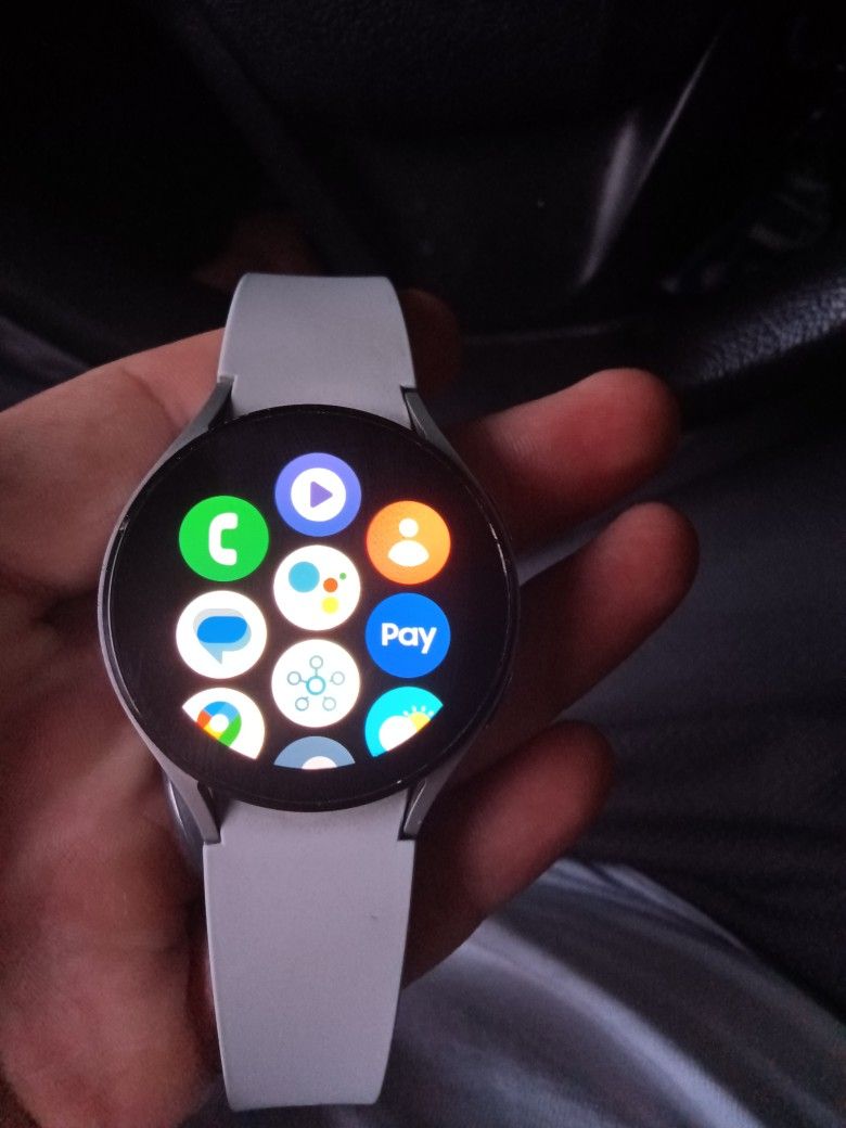 Galaxy Smart Watch 4