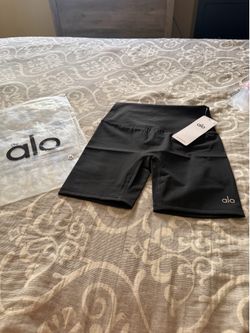 Alo shorts